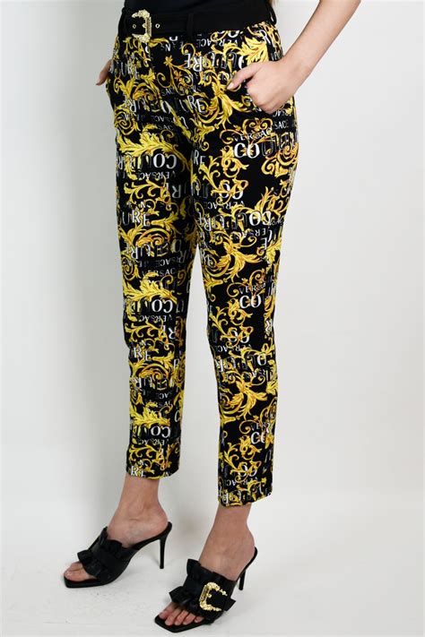 versace pantaloni scozzesi|Lo stile Versace nella collezione di pantaloni da donna su.